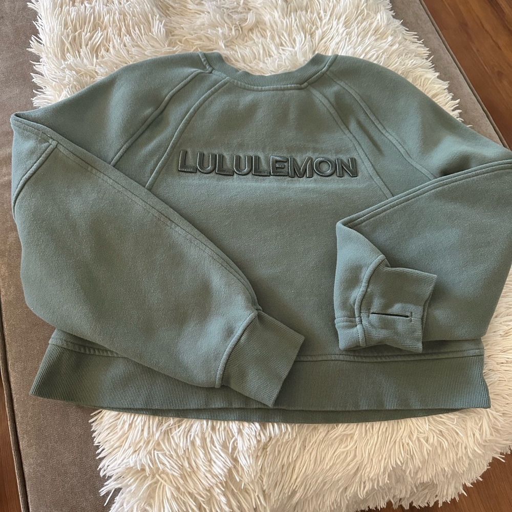 Lululemon sage green crew cropped sweatshirt